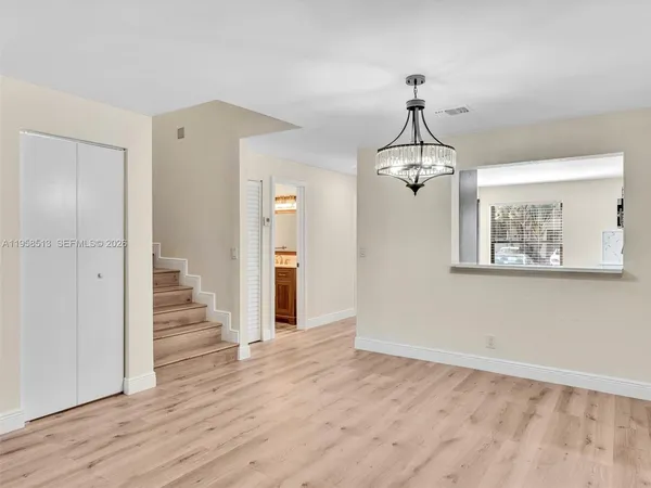 $3,200 | 1193 Northwest 98th Terrace, Unit 134, Pembroke Pines, FL 33024