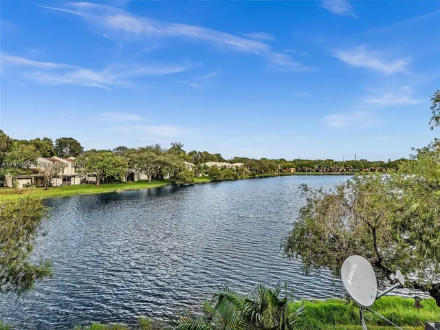 $3,600 | 1193 Northwest 98th Terrace, Unit 134, Pembroke Pines, FL 33024