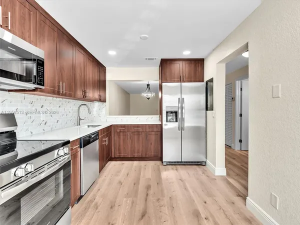 $3,200 | 1193 Northwest 98th Terrace, Unit 134, Pembroke Pines, FL 33024