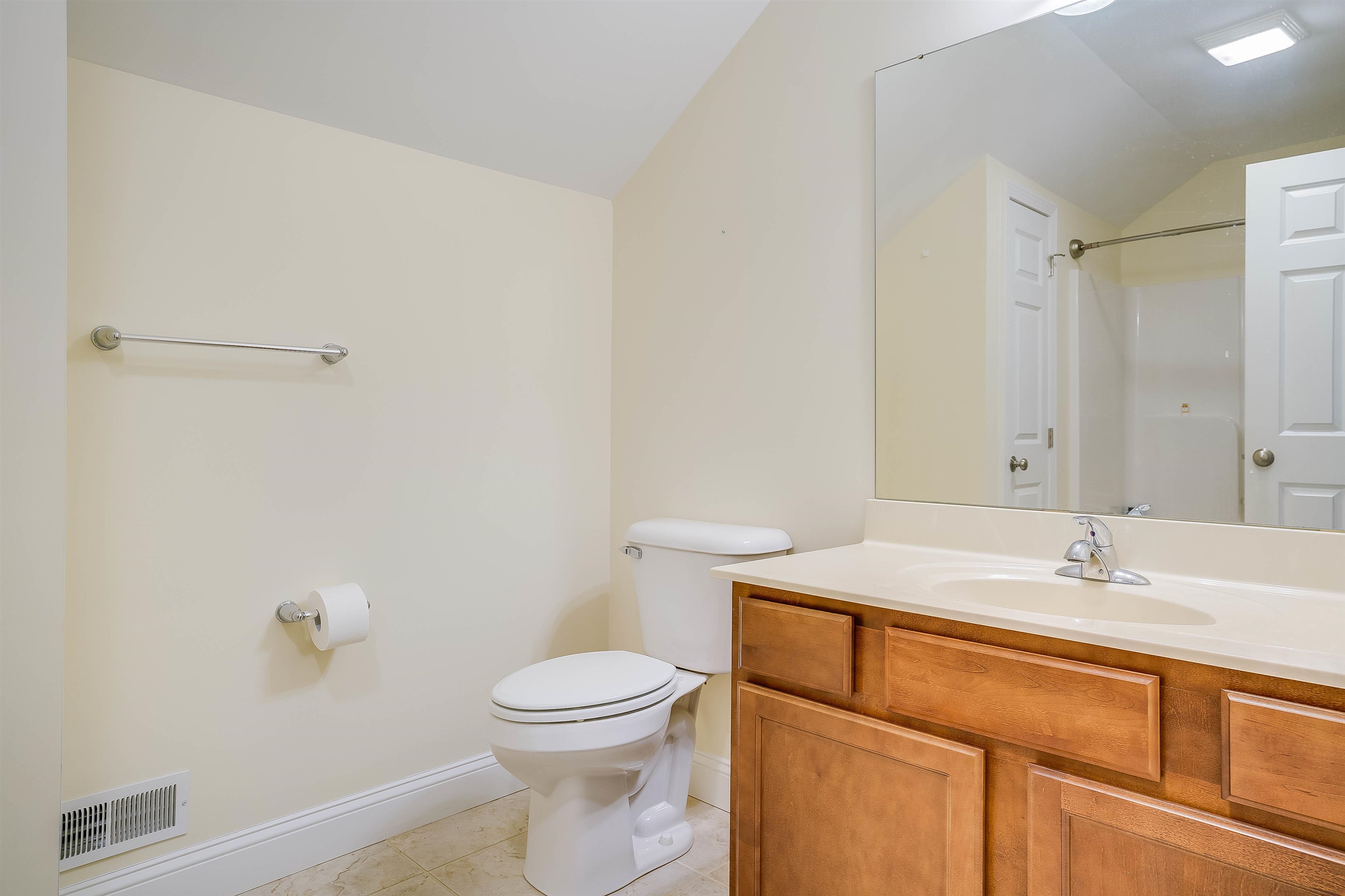 46 Leddy Drive Epping, NH 03042 - Photo 17 of 40