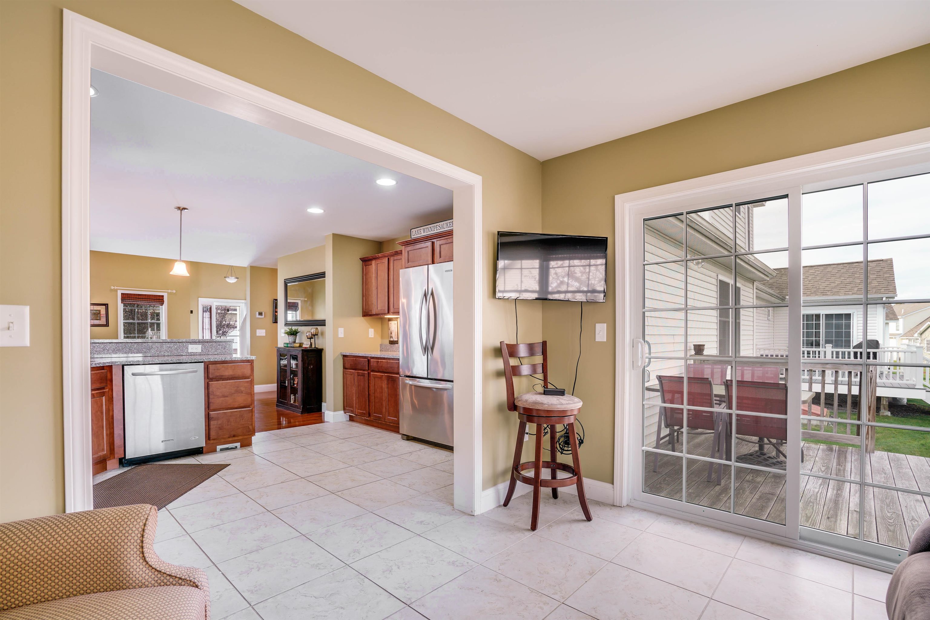 46 Leddy Drive Epping, NH 03042 - Photo 7 of 40