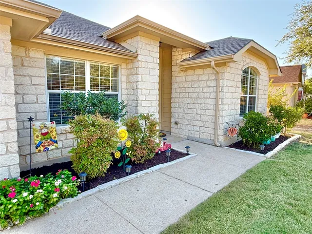 $354,900 | 1205 Drake Elm Drive, Pflugerville, TX 78660