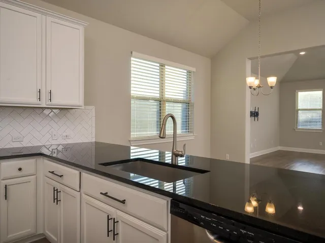 $2,400 | 2905 Coral Valley Drive, Leander, TX 78641