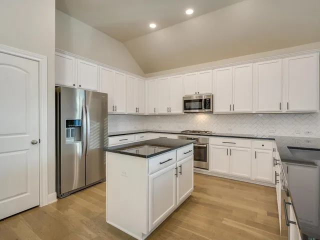 $2,400 | 2905 Coral Valley Drive, Leander, TX 78641