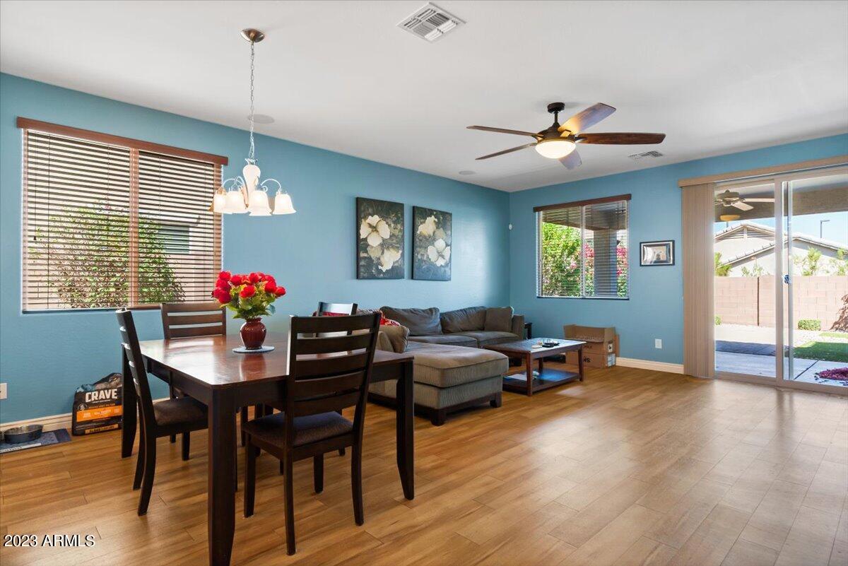 2044 East Stacey Road Gilbert, AZ 85298 - Photo 5 of 28 Great Room