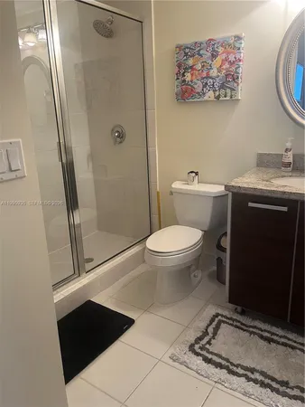 $5,500 | 185 Southwest 7th Street, Unit 3211, Miami, FL 33130