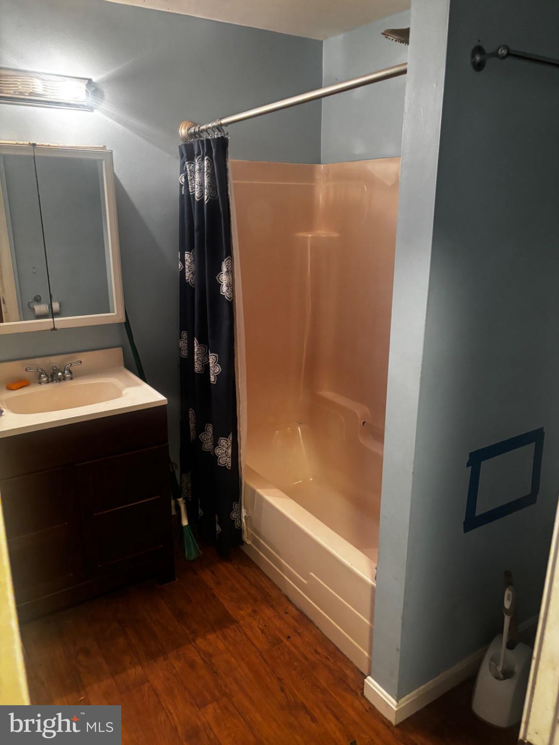 4304 Largo Road Upper Marlboro, MD 20772 - Photo 4 of 5 Charming bathroom with modern touches.