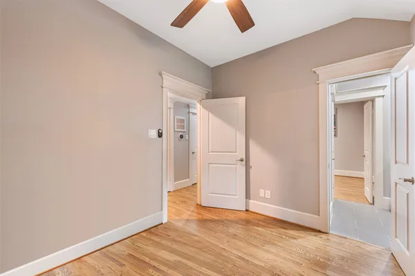 $4,200 | 212 West 6th Street, Houston, TX 77007