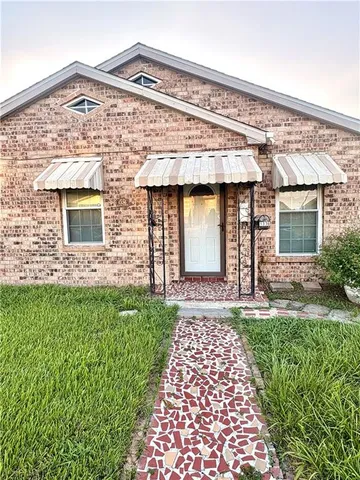$1,820 | 1336 Egania Street, New Orleans, LA 70117