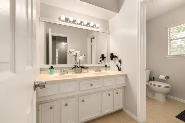 $2,500 | 522 River Plantation Drive, Conroe, TX 77302