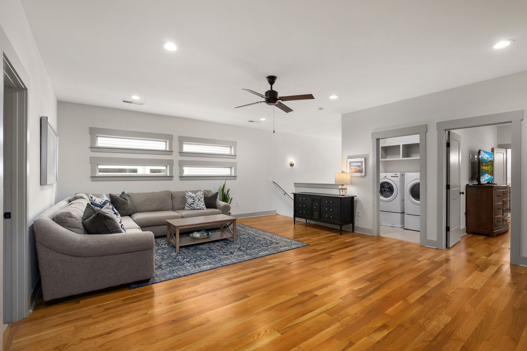 2660 Barclay Drive, Unit B Nashville, TN 37206 - Photo 17 of 29 a living room with furniture and a large window