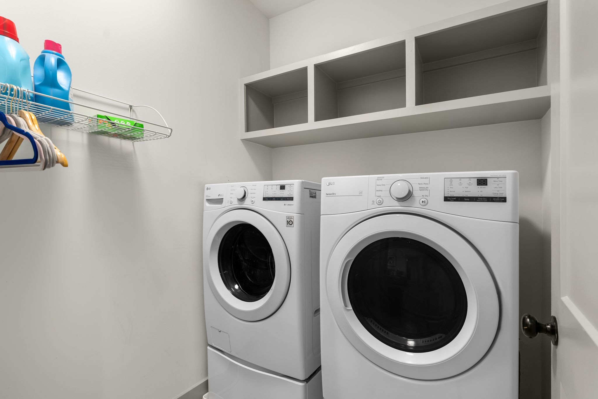 2660 Barclay Drive, Unit B Nashville, TN 37206 - Photo 23 of 29 a utility room with dryer and washer