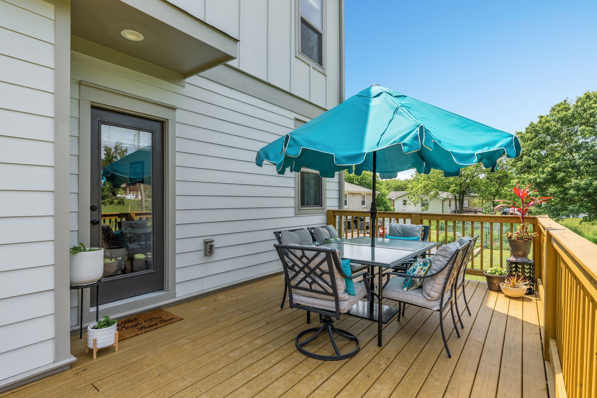 2660 Barclay Drive, Unit B Nashville, TN 37206 - Photo 27 of 29 a view of deck with patio
