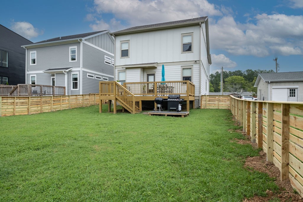 2660 Barclay Drive, Unit B Nashville, TN 37206 - Photo 28 of 29 a view of house with a big yard and large trees