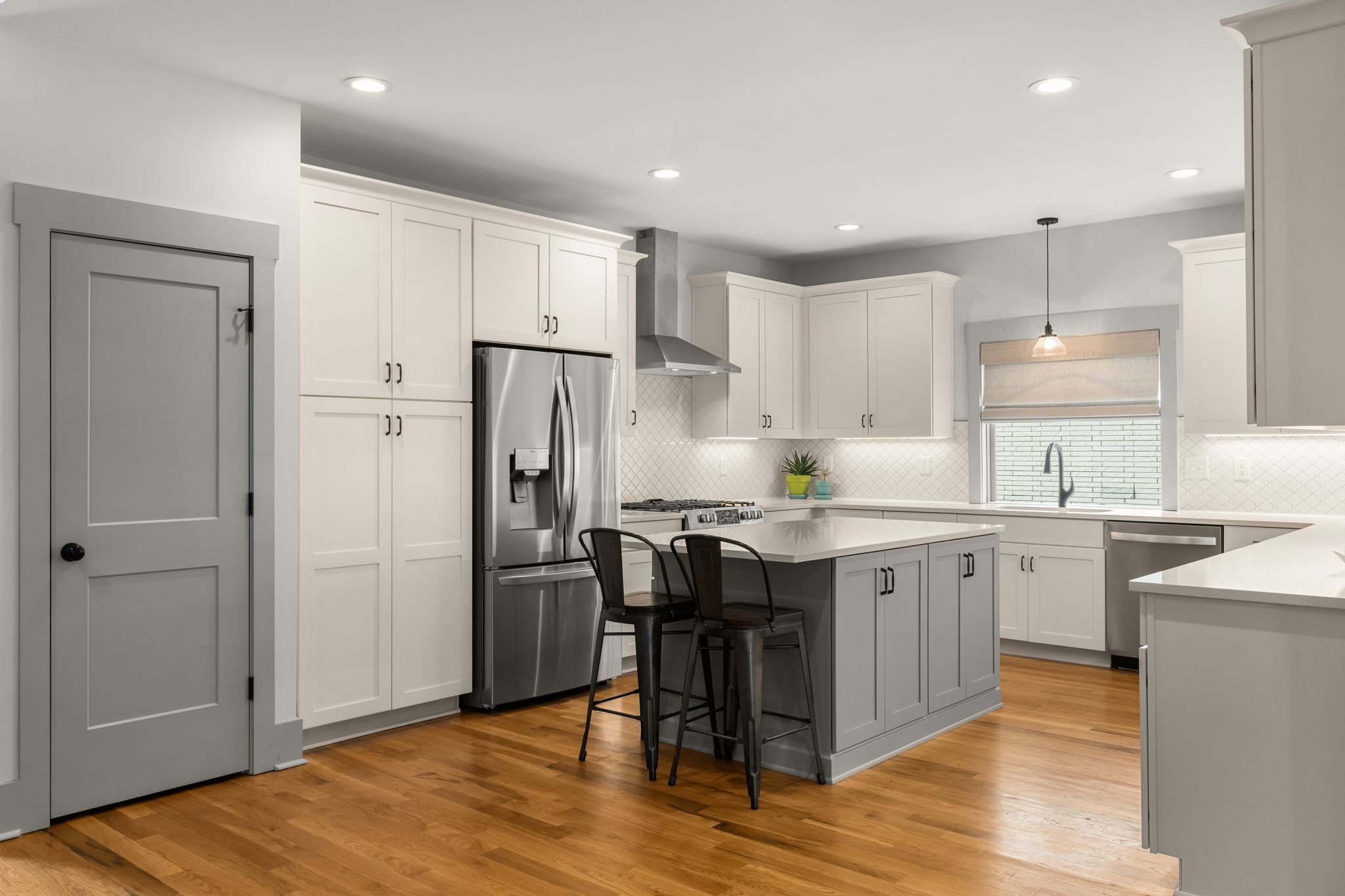 2660 Barclay Drive, Unit B Nashville, TN 37206 - Photo 10 of 29 a kitchen with stainless steel appliances granite countertop a refrigerator and a stove top oven