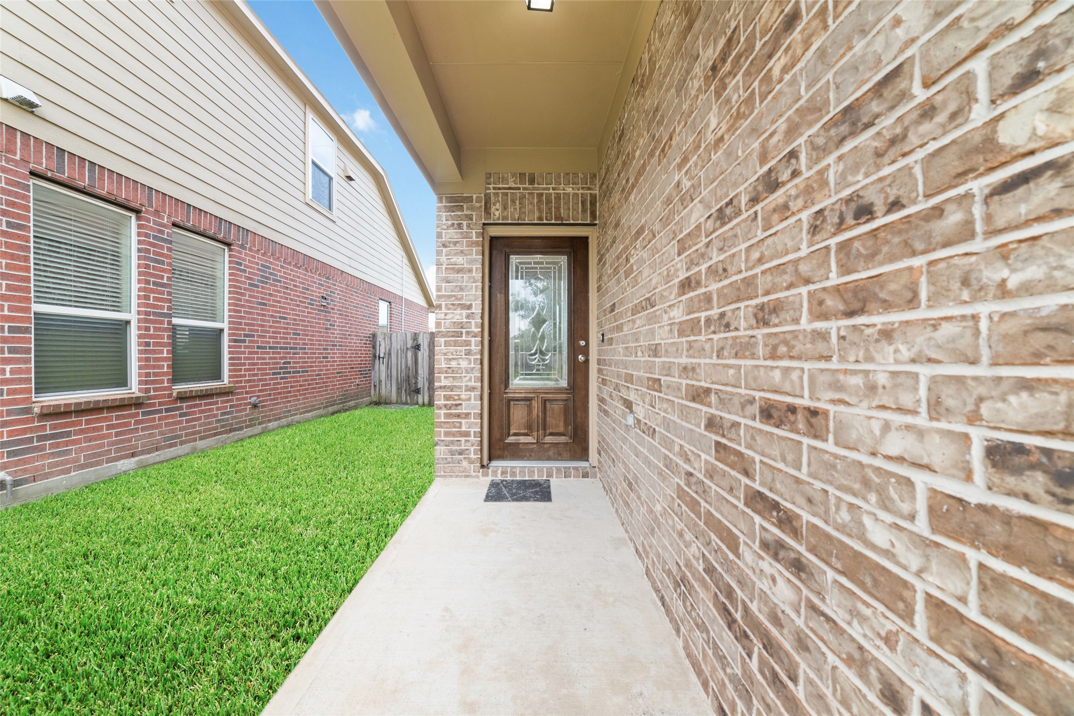 18406 Spruce Tree Line Trail Houston, TX 77084 - Photo 2 of 26