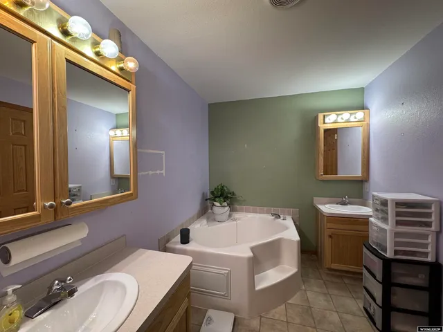 $595,000 | 590 Burma Road, Shoshoni, WY 82649