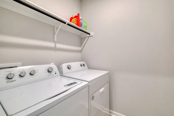 $2,295 | 2135 Alice Jay Way, Round Rock, TX 78665