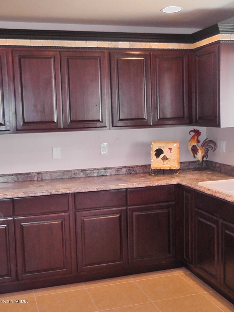 1268 South Gecko Road Tucson, AZ 85713 - Photo 9 of 36