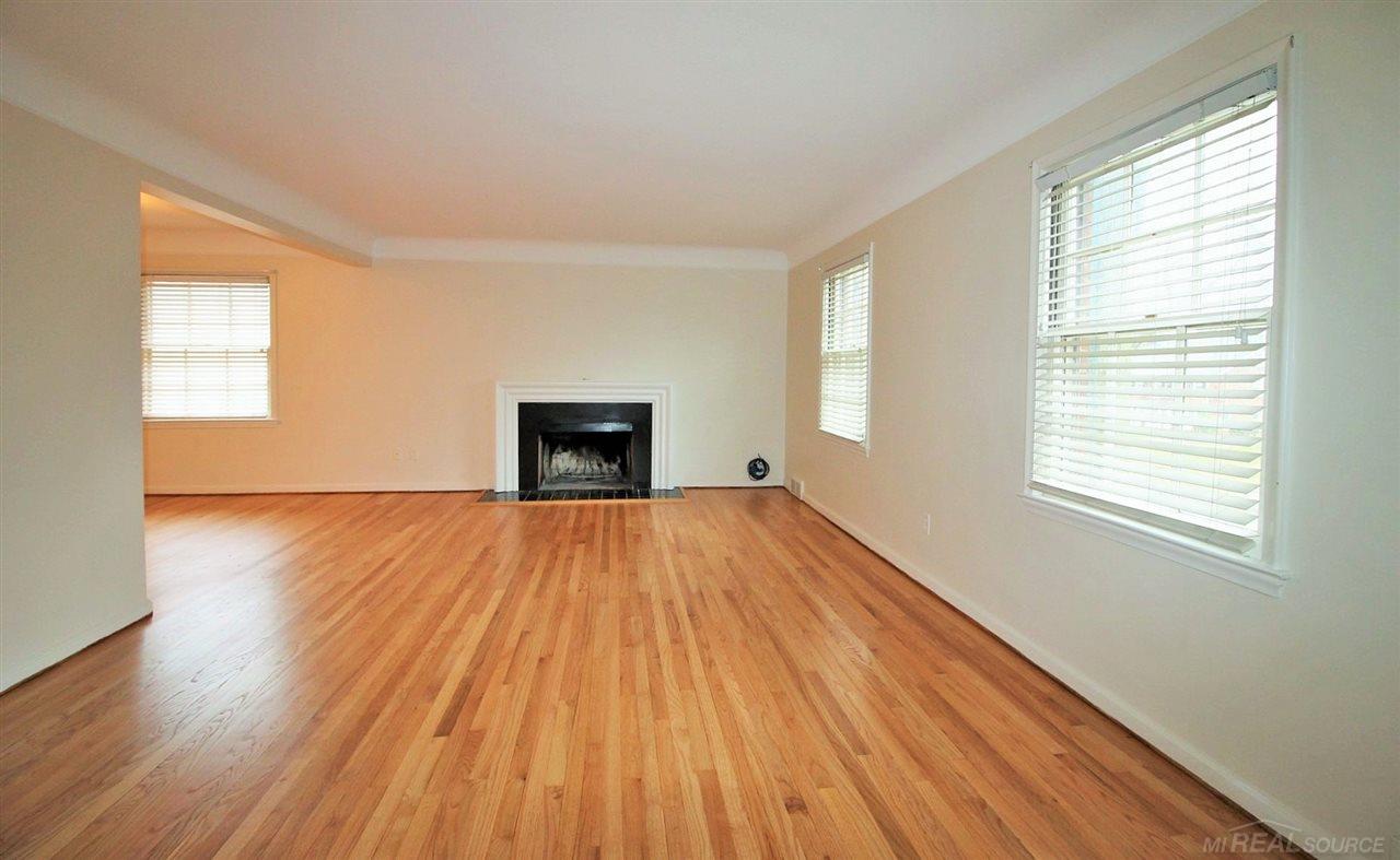 960-962 Trombley Road Grosse Pointe Park, MI 48230 - Photo 4 of 35