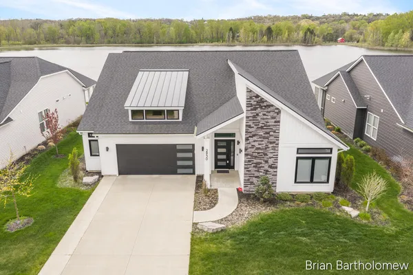 $675,000 | 2930 Isle Water Drive, Belmont, MI 49306