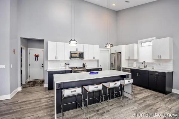 $675,000 | 2930 Isle Water Drive, Belmont, MI 49306