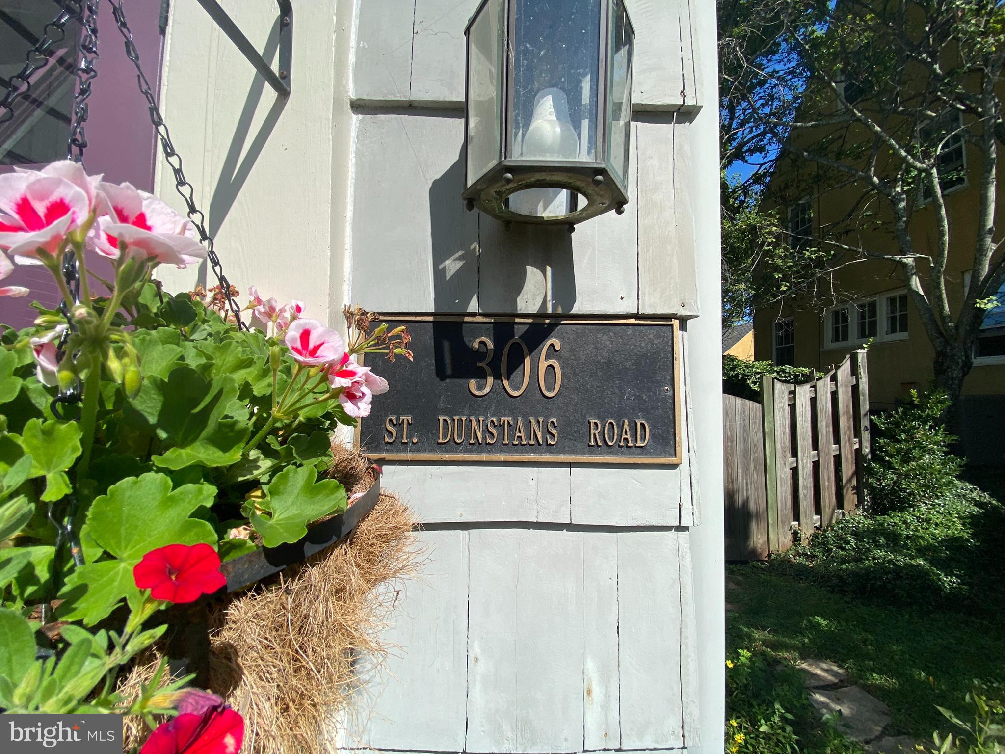 306 St Dunstans Road Baltimore, MD 21212 - Photo 3 of 56