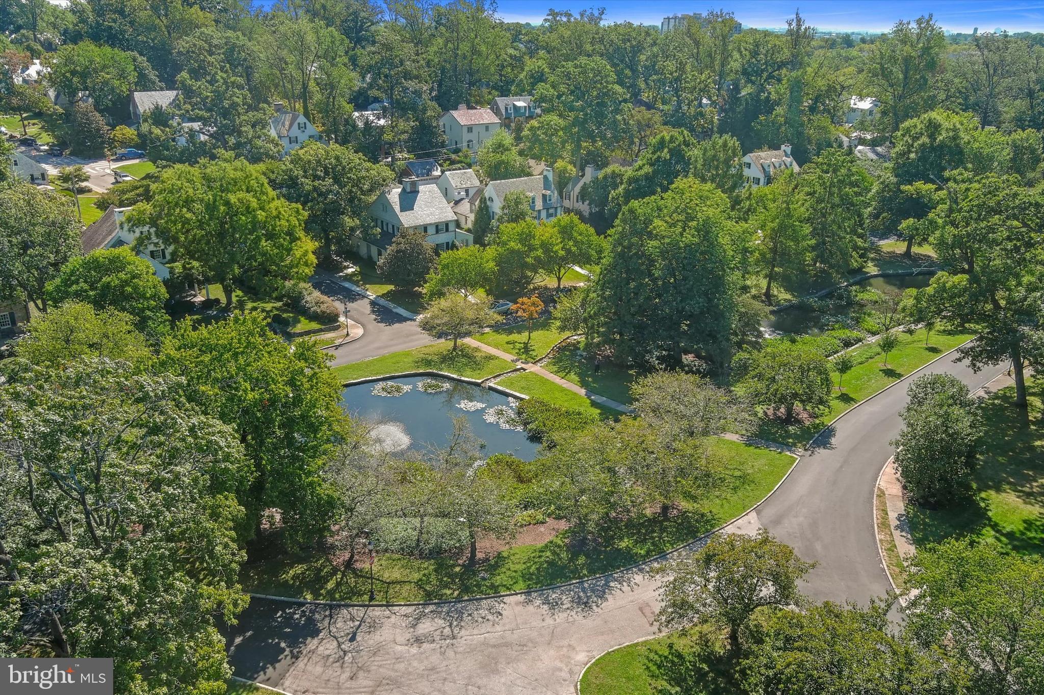 306 St Dunstans Road Baltimore, MD 21212 - Photo 50 of 56 an aerial view of residential house with outdoor space and trees all around