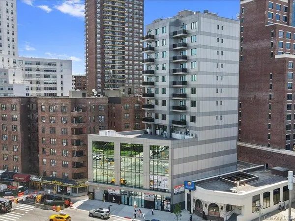 $591,187 | 124-28 Queens Boulevard, Unit 12C | Kew Gardens