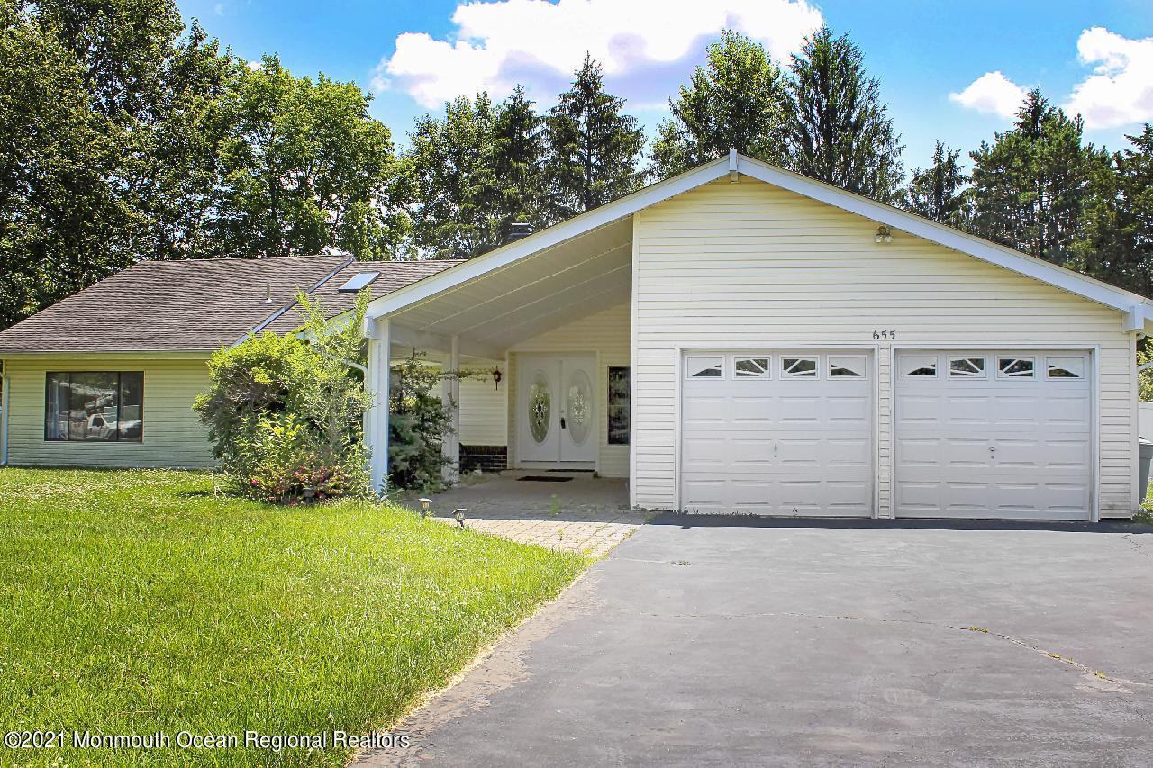 655 Elton Adelphia Road Freehold, NJ 07728 - Photo 3 of 35 Front