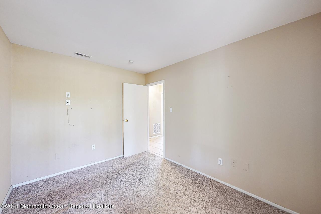 655 Elton Adelphia Road Freehold, NJ 07728 - Photo 26 of 35 4th Bedroom