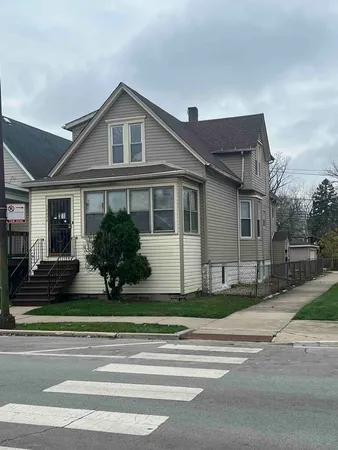 $1,400 | 10434 South Wentworth Avenue, Unit 2, Chicago, IL 60628