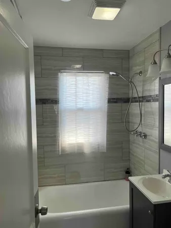 $1,400 | 10434 South Wentworth Avenue, Unit 2, Chicago, IL 60628