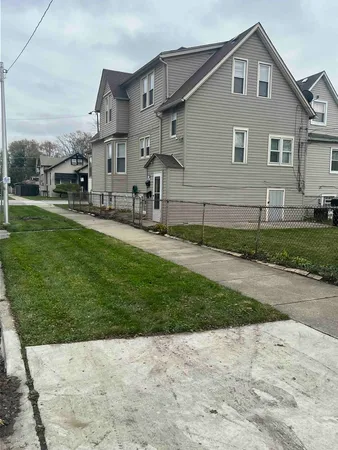 $1,400 | 10434 South Wentworth Avenue, Unit 2, Chicago, IL 60628