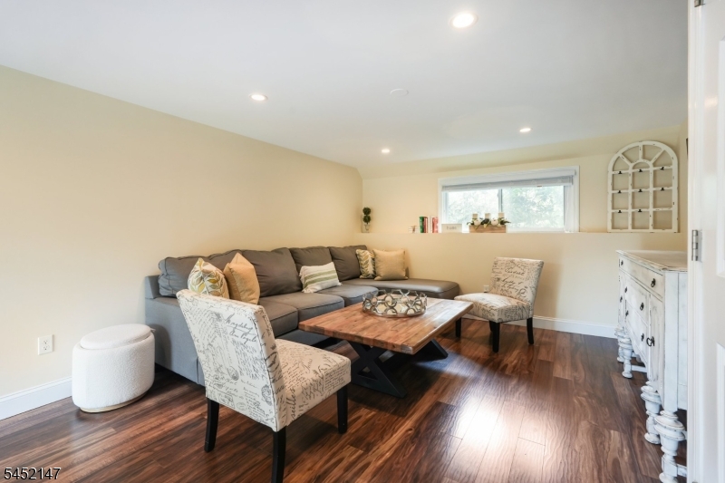 24 Lawrence Road Wayne, NJ 07470 - Photo 23 of 36 Gallery Image 23