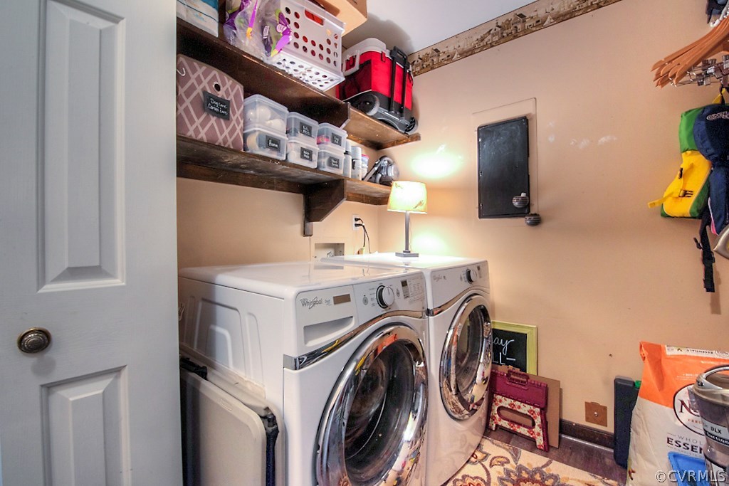 3919 Pebble Creek Road Midlothian, VA 23112 - Photo 28 of 46 a utility room with dryer and washer