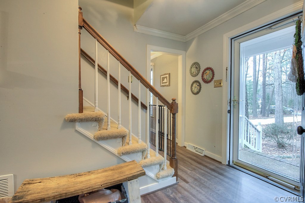 3919 Pebble Creek Road Midlothian, VA 23112 - Photo 4 of 46 a view of entryway and hall with wooden floor