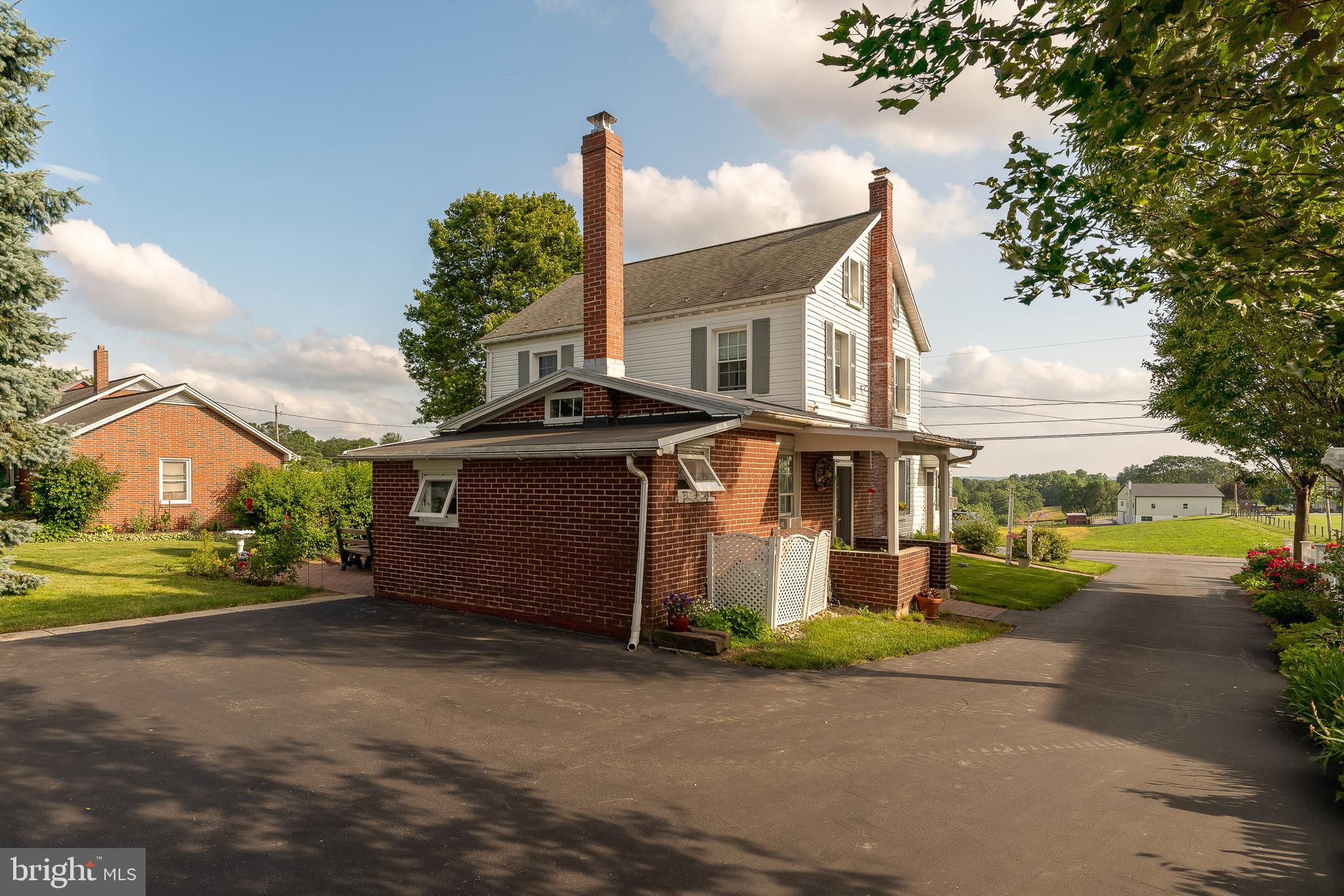 128 Fairland Road Lititz, PA 17543 - Photo 7 of 47