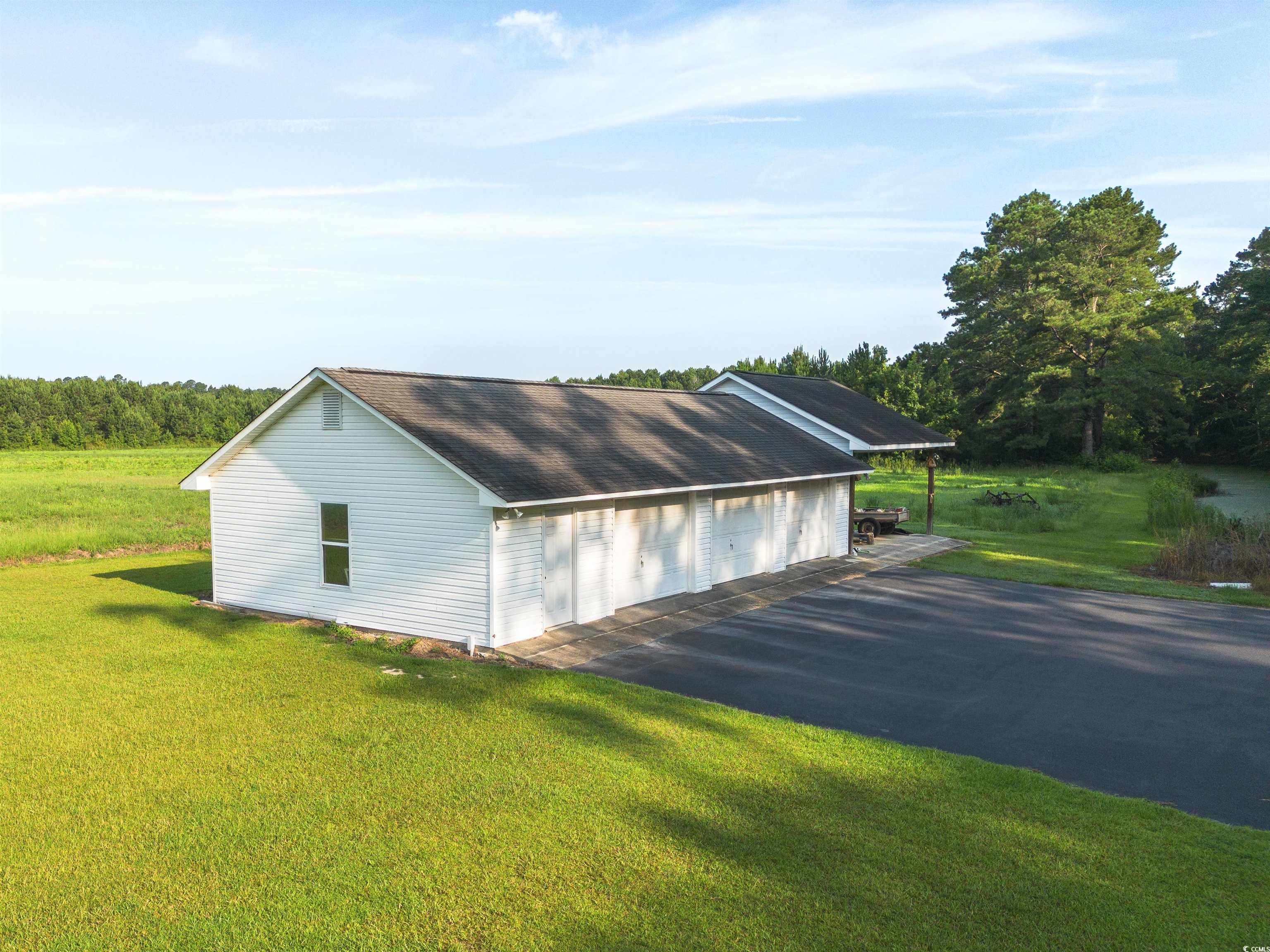 7253 Adrian Highway Loris, SC 29569 - Photo 11 of 33 Gallery Image 11