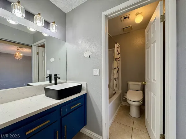 $1,700 | 6224 Meadow Haven Lane, Las Vegas, NV 89103