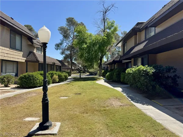 $1,700 | 6224 Meadow Haven Lane, Las Vegas, NV 89103