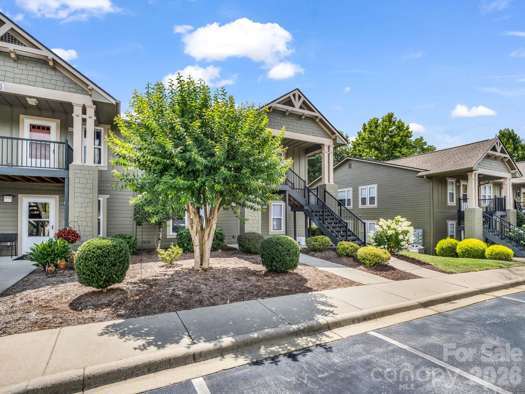 1706 Deermouse Way Hendersonville, NC 28792 - Photo 32 of 45