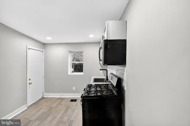 $1,250 | 425 South Heald Street, Wilmington, DE 19801