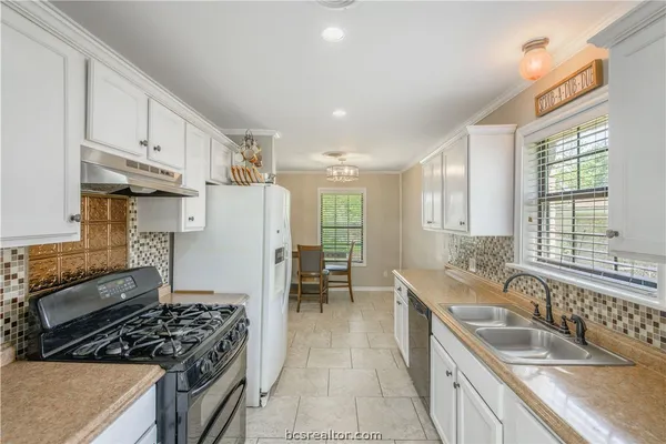 $312,000 | 1905 Carter Creek Parkway, Bryan, TX 77802