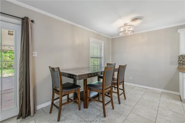 $312,000 | 1905 Carter Creek Parkway, Bryan, TX 77802