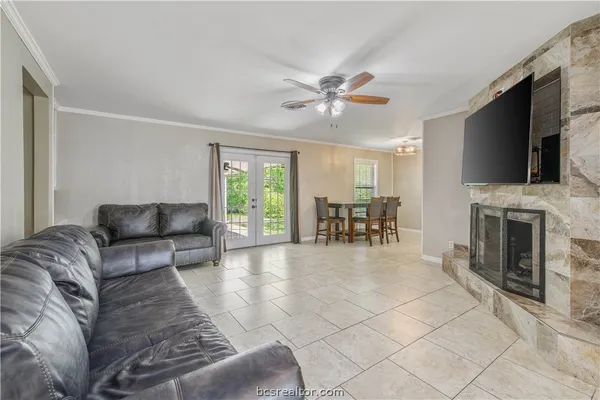 $312,000 | 1905 Carter Creek Parkway, Bryan, TX 77802