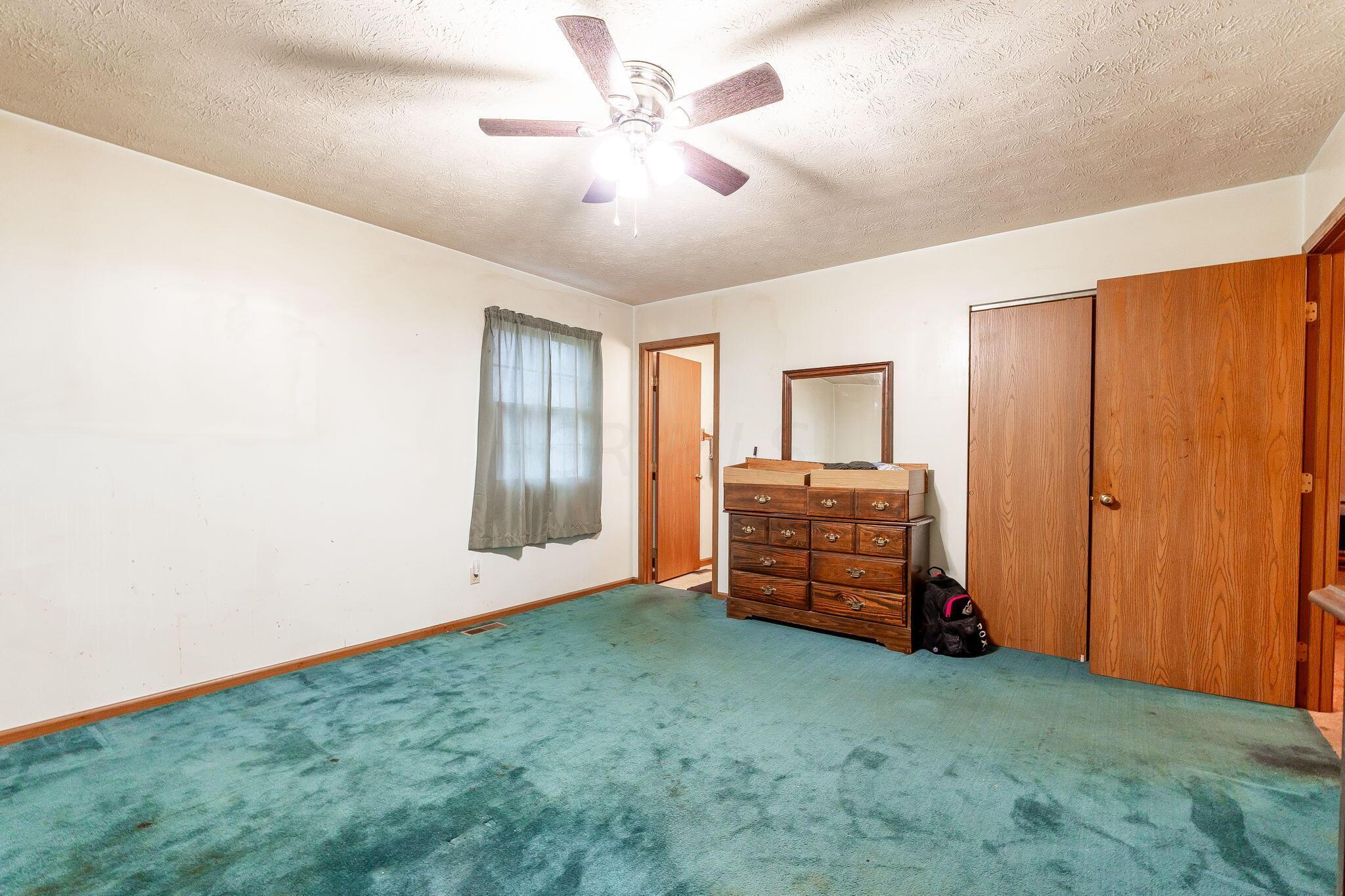 487 Meadow Lane Springfield, OH 45505 - Photo 33 of 58 487 Meadow Ln (Interior)-24