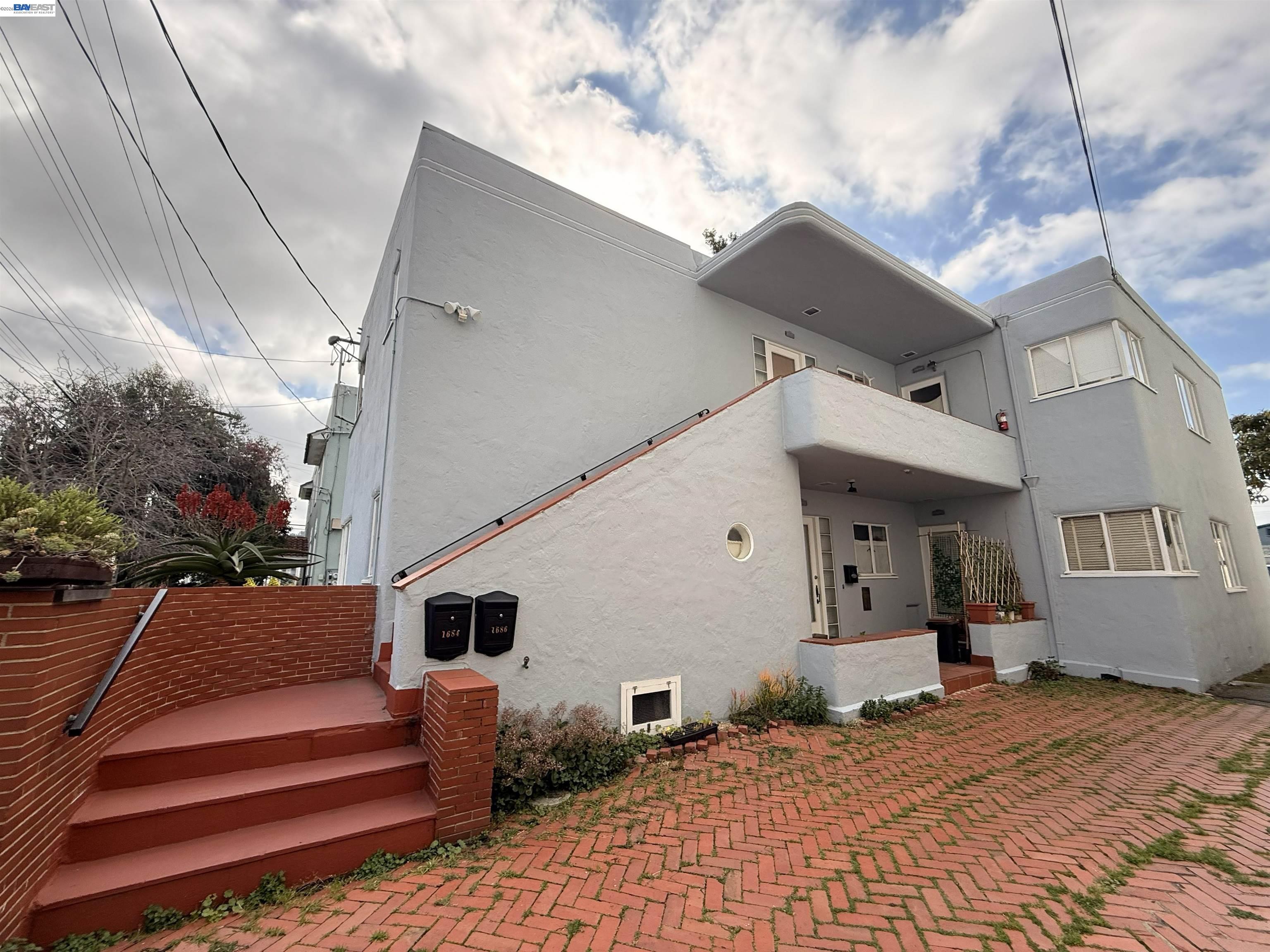 1682 Oxford Street Berkeley, CA 94709 - Photo 5 of 7