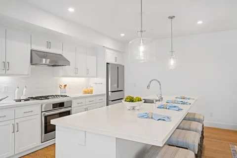 $1,998,000 | 16015 Bartlett Court, Los Gatos, CA 95032