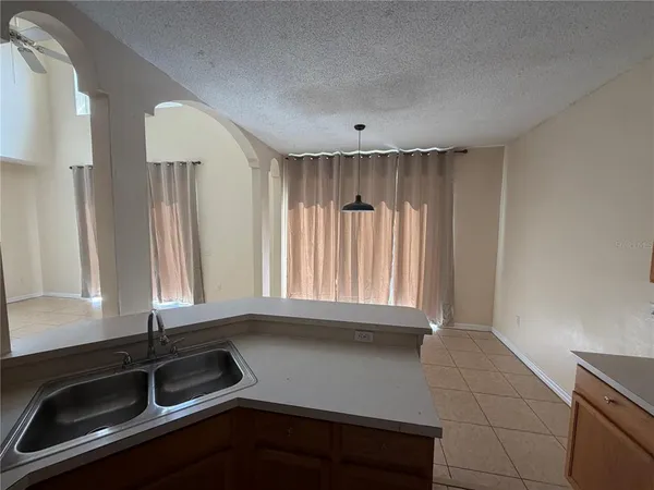 $2,600 | 48 Cordona Drive, Kissimmee, FL 34758